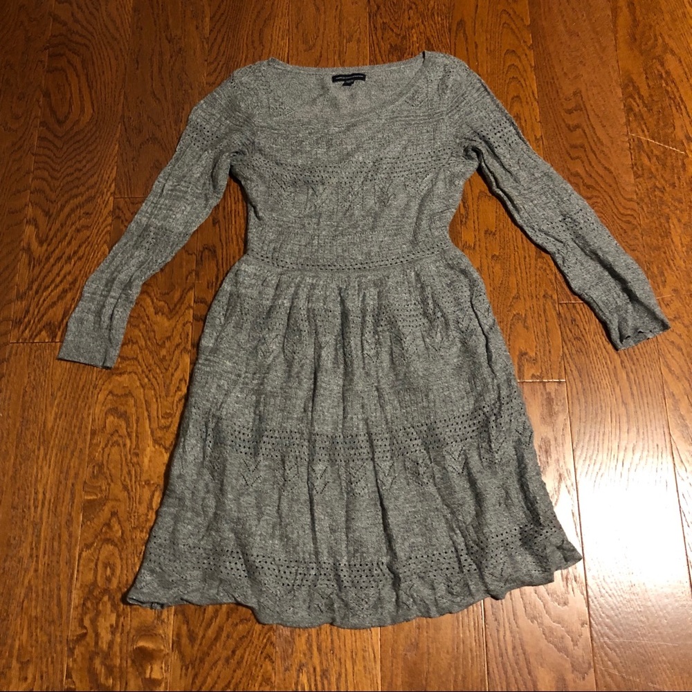 American Eagle gray long sleeved dress